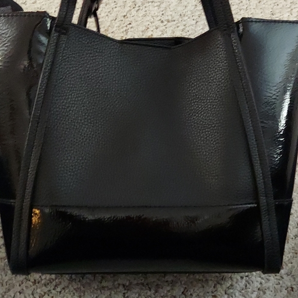 Guess purse - Picture 5 of 11